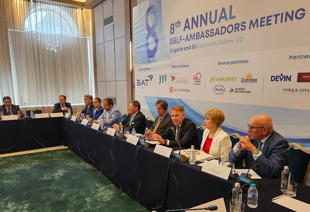 Икономическият министър с нови стимули за високотехнологични производства