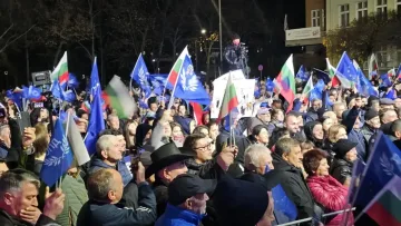 Две Българии, може ли да има излишна?