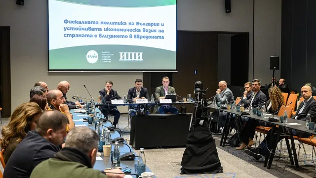 Икономисти: Разходната политика на държавата поражда риск за дефицита