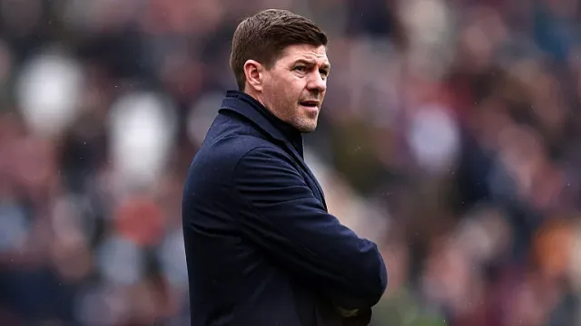 Стивън Джерард каза тежката си дума за Салах