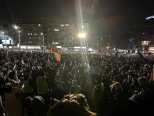 Скандал. Революционерите в Пловдив се сдърпаха