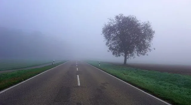 Мъгливо начало на деня, слънце в западните райони