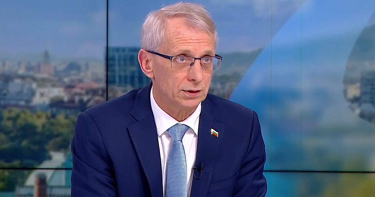 Денков за Радев: Ако слезе в партия, светът ще се обърне срещу него ...