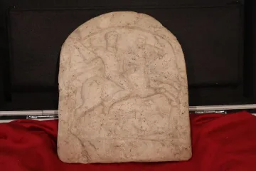 Тракийският конник се върна! Спасиха безценна реликва