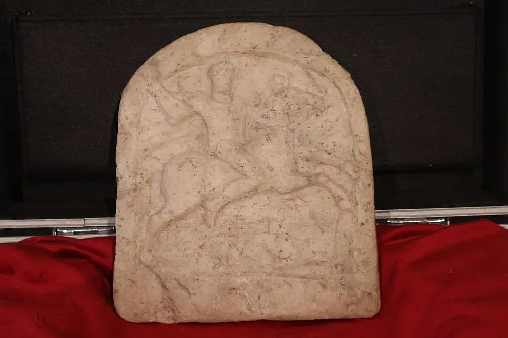 Тракийският конник се върна! Спасиха безценна реликва