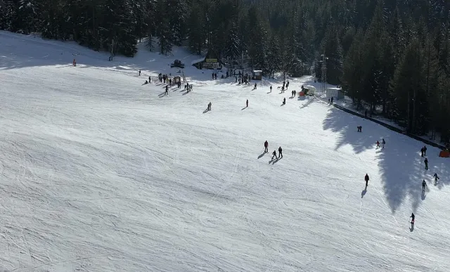 Мальовица отваря зимата с музика, огън и снежни забавления