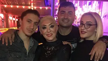 Втрещяващи подробности свързани със смъртта на турската звезда Гюллю