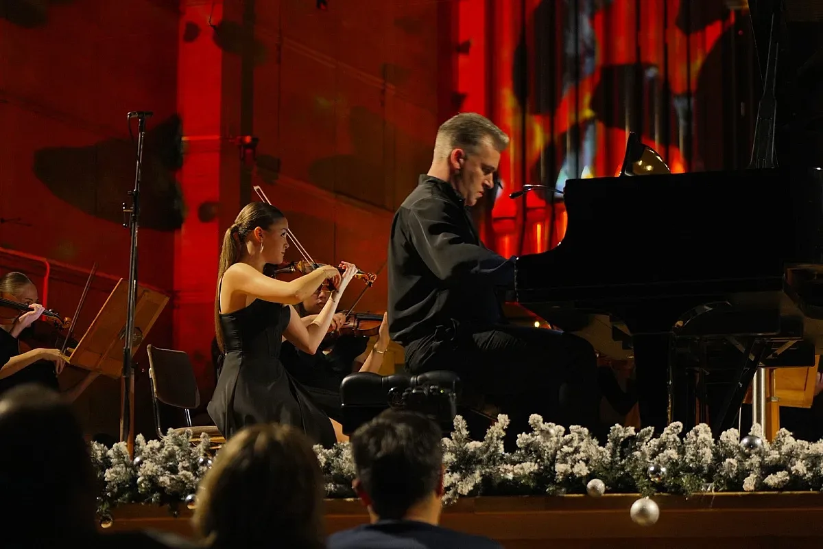 “Оперна Галактика“ разтърси зала „България“