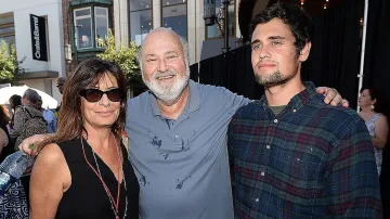 След смърта на Роб и Мишел Райнер. Закопчаха...