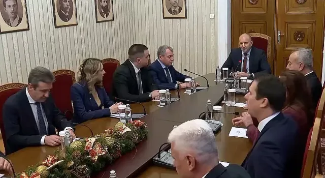 Консултациите продължават. ИТН на среща с Радев