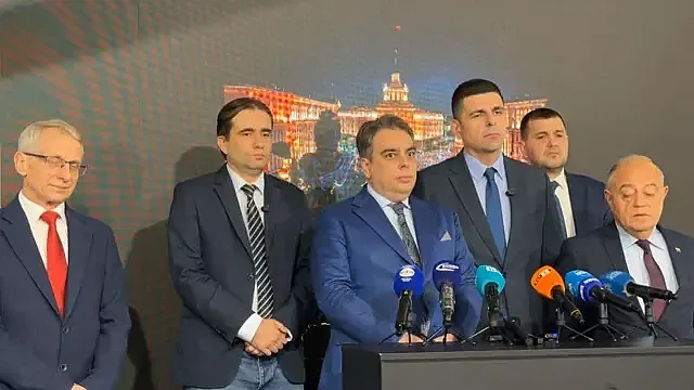 Как ПП-ДБ борят корупционните си кризи:  Искат им имунитет - пускат димка със законопроект за „Магнитски“