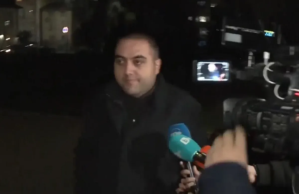 Скандалът с тайното видеонаблюдение: Кой и защо е снимал в тоалетните?