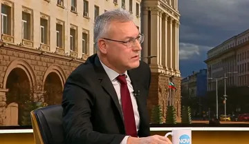 Социалистите защитават управленското си участие преди нов вот