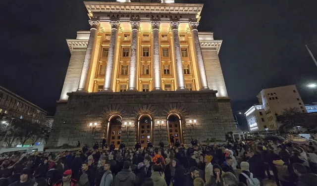 Политолог: ПП-ДБ ще се превърнат от двигател в мишена на протеста
