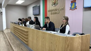 ОС в Казанлък отложи новия начин за изчисляване на такса „битови отпадъци“ с една година