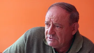 Легендарен наш актьор прескочи трапа