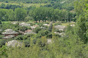 Бубарски къщи очароват туристите в наше село
