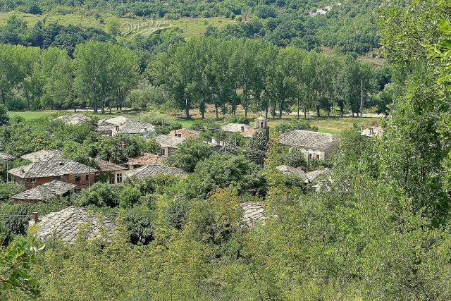 Бубарски къщи очароват туристите в наше село