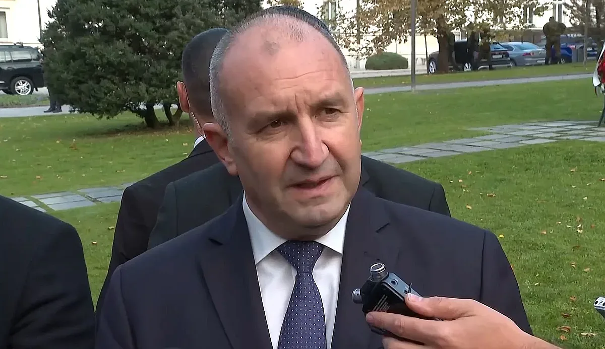 Румен Радев приключва консултациите с партиите в парламента