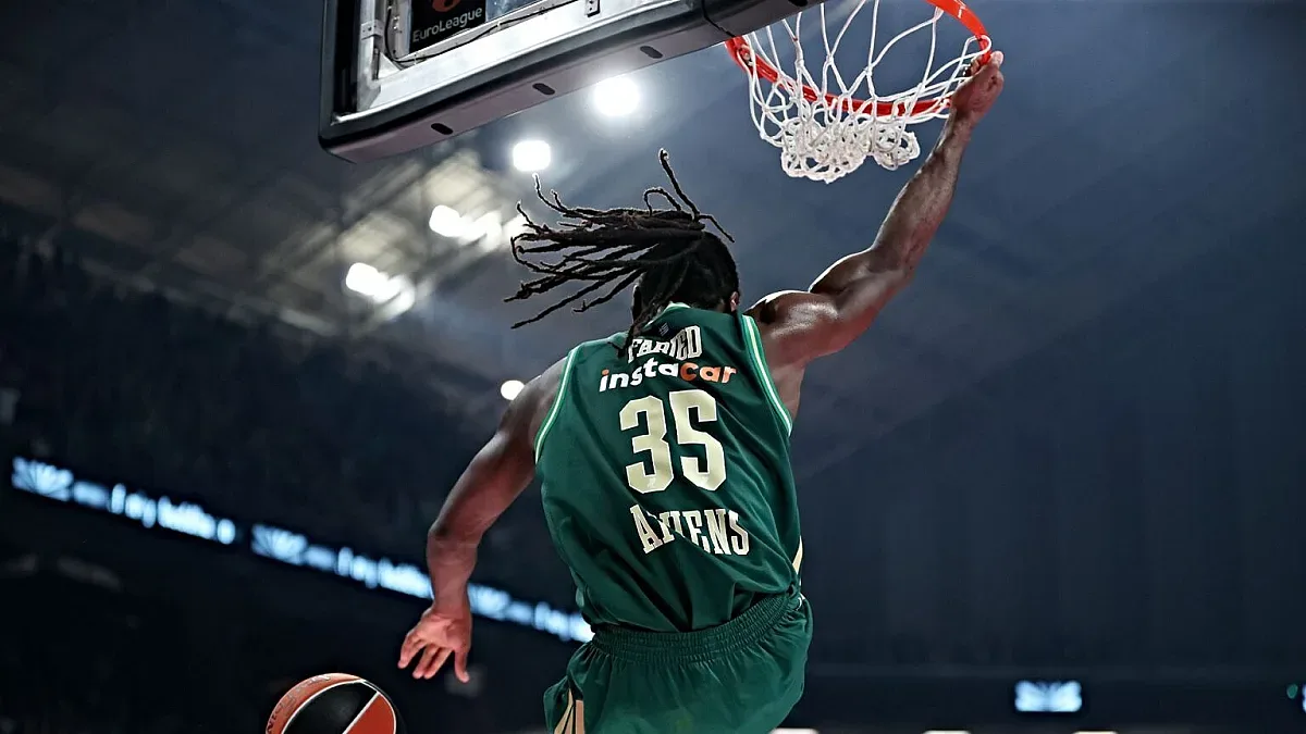 Обрати и важни победи в 17-ия кръг на Евролигата по баскетбол