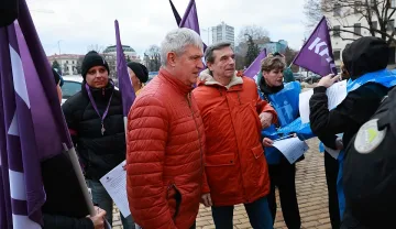 Синдикатите плашат с масови стачки срещу решенията на парламента
