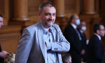 Депутат от ИТН напуска парламентарната група