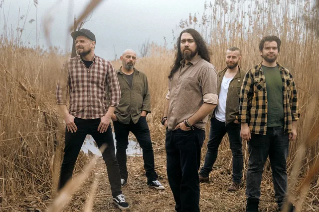 Hellion Stone представят "Men Who Knew Me": мини филм за съдбоносните решения