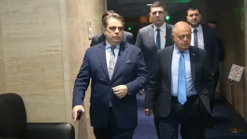 Диана Дамянова попари ПП-ДБ за депутатските места 