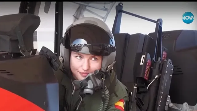 Принцеса се качи на боен самолет, направи нещо невиждано /ВИДЕО/