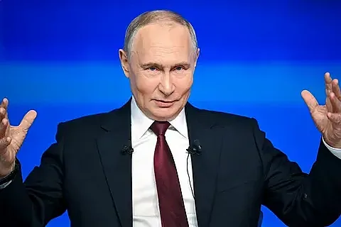 Путин по стъпките на Сталин. Маха дълга традиция