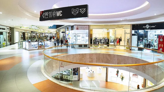 Вижте работното време на големите магазини в София по празниците