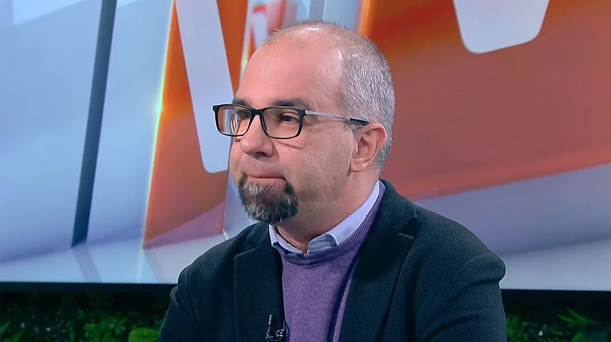 Отровен двойник вместо партия, илюзии вместо мнозинство