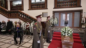 Стотици се простиха с легендарния Боян Радев