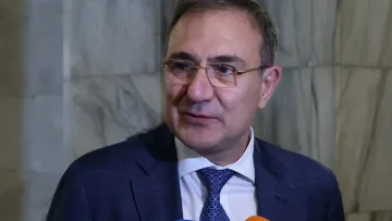 Гуцанов с ключова новина за заплатите и личните асистенти