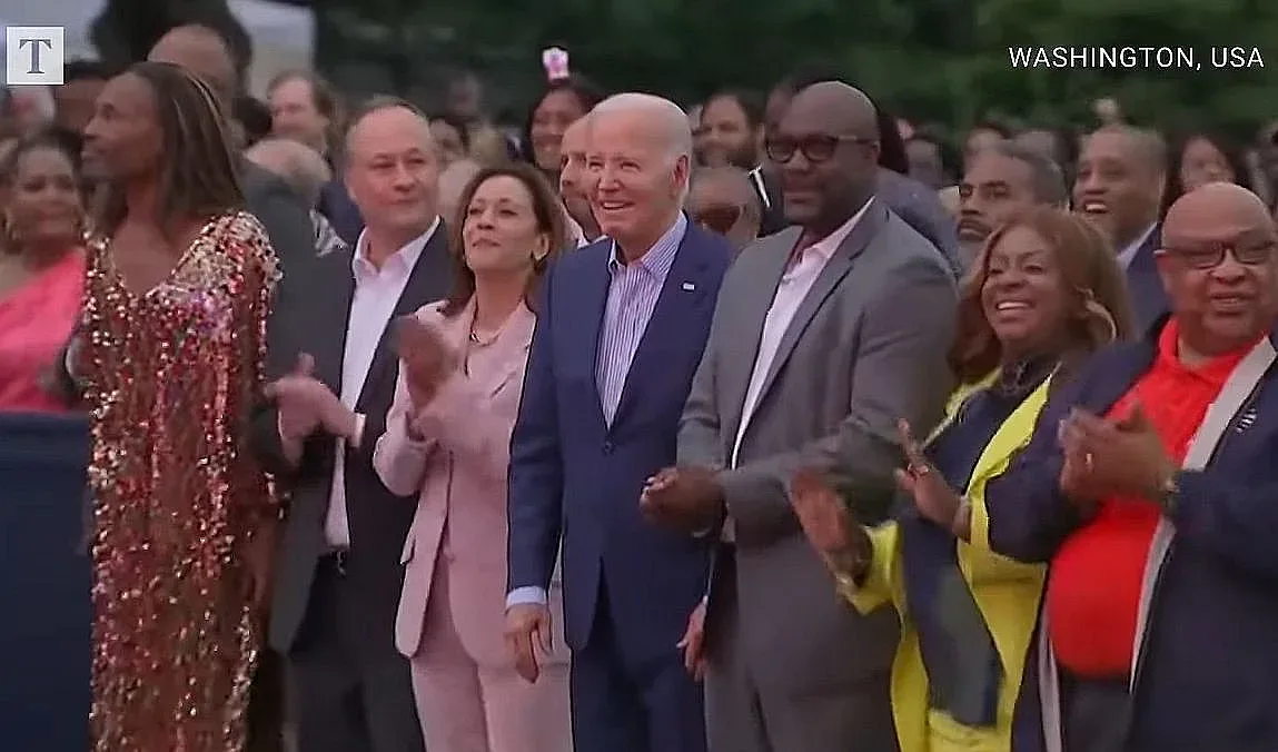 Бъзикат Байдън заради странна случка в Белия дом (ВИДЕО)