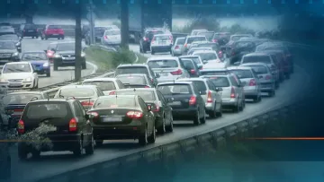 Голямото изнасяне! 100 000 коли напускат София, АПИ предупреди