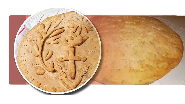 Ароматна содена питка с кръст за Бъдни вечер