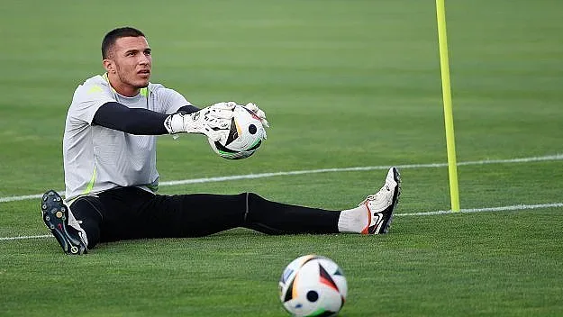 Готви се грандиозен трансфер с бивш вратар на Левски 