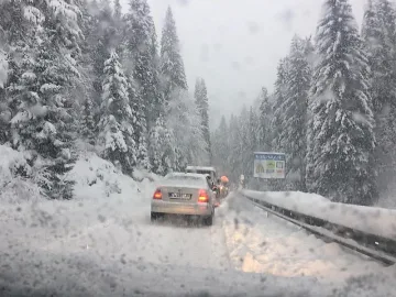 Снегът идва, два града в опасност! Червен код