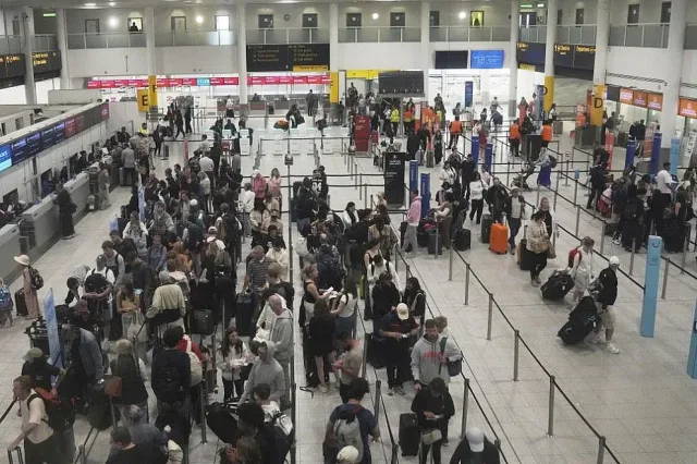 Навръх Коледа! Паника във вълшебен европейски град