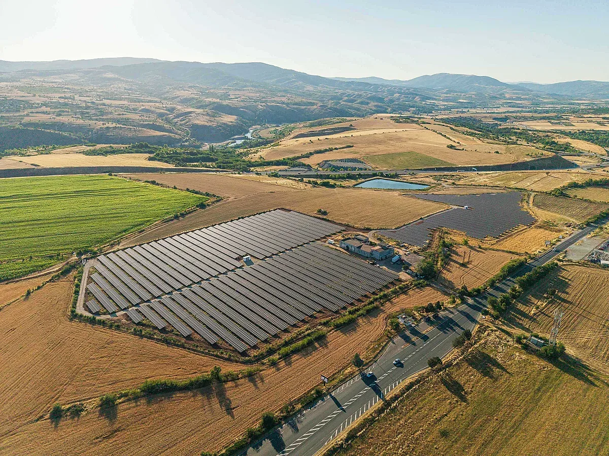 Златни градове и села. Топ 10 на новите заводи у нас