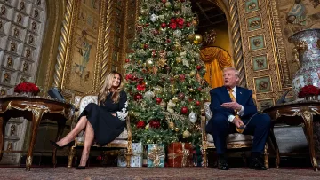 Тръмп с уникален жест! Президентът разсмя децата на Бъдни вечер