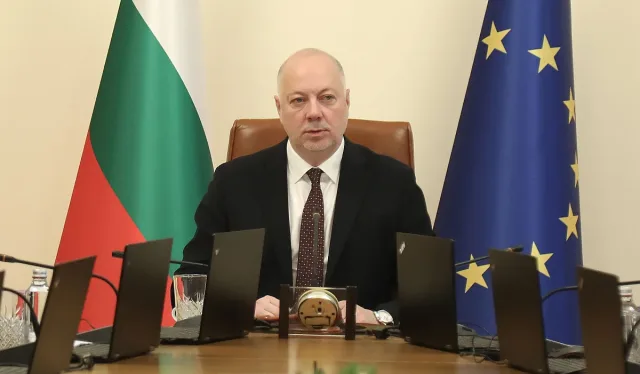 Росен Желязков: Нека Коледа даде сила и сплотеност на всички българи!