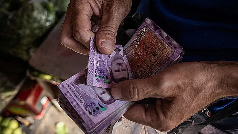 Една страна въвежда нови пари. Причината 