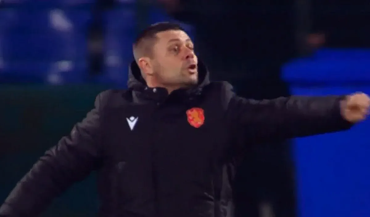 Треньорът на България зове за търпение и подкрепа във футбола