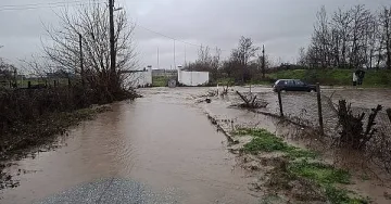 Потоп удави наше село, превърна го в езеро /ВИДЕО/