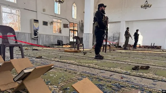 Адски взрив в джамия. Убити и ранени