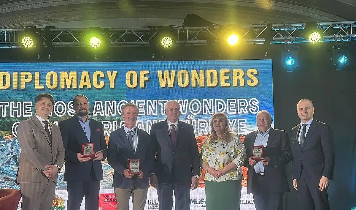 Годината на Чудесата. Оживяха в сърцата на младите