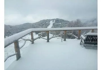Снежен капан! Стотици без ток в Осоговската планина
