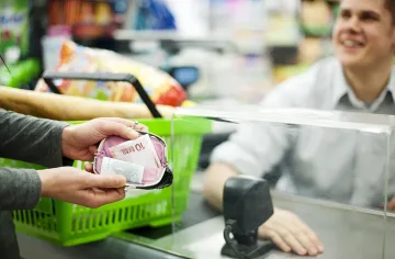 Нов калкулатор спасява малкия бизнес от хаоса с рестото в евро и лев